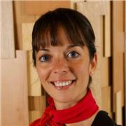 Offro lezioni a persone adulte o giovani che hanno bisogno d imparare e pratica parlata per la vita in generale pero pure lavorativa.